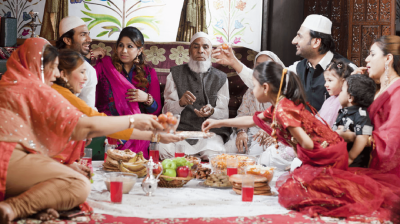 ঈদ দাওয়াতে জটিল-কুটিল আত্মীয়দের সামলানোর নানা উপায়