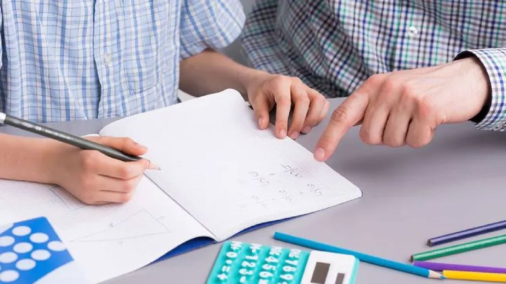 প্রাইভেট টিউশনির ওয়ার্ক পারমিট দেবে আমিরাত