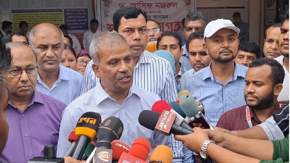 প্রবাসীদের জন্য স্বতন্ত্র হাসপাতাল নির্মাণ করা হবে: উপদেষ্টা