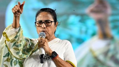বাংলায় কথা বললেই বাংলাদেশে পাঠিয়ে দেওয়া হচ্ছে : মমতা
