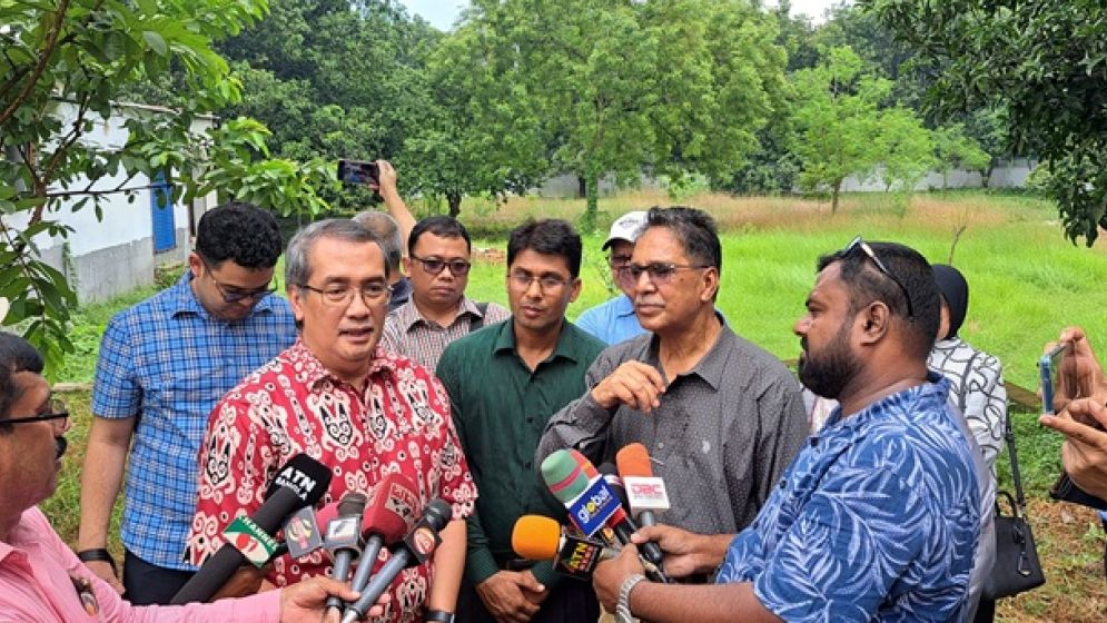চাঁপাইনবাবগঞ্জের আম নিতে আগ্রহী ইন্দোনেশিয়া