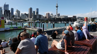 নিউজিল্যান্ড ছাড়ছে স্থানীয়রা; বাধ্য হয়ে ভিসা নিয়ম শিথিল