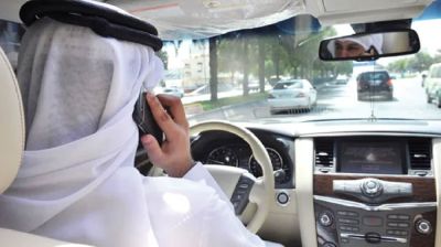 ড্রাইভিংয়ের সময় ফোন ব্যবহার নয়: শারজাহ পুলিশের অভিযান