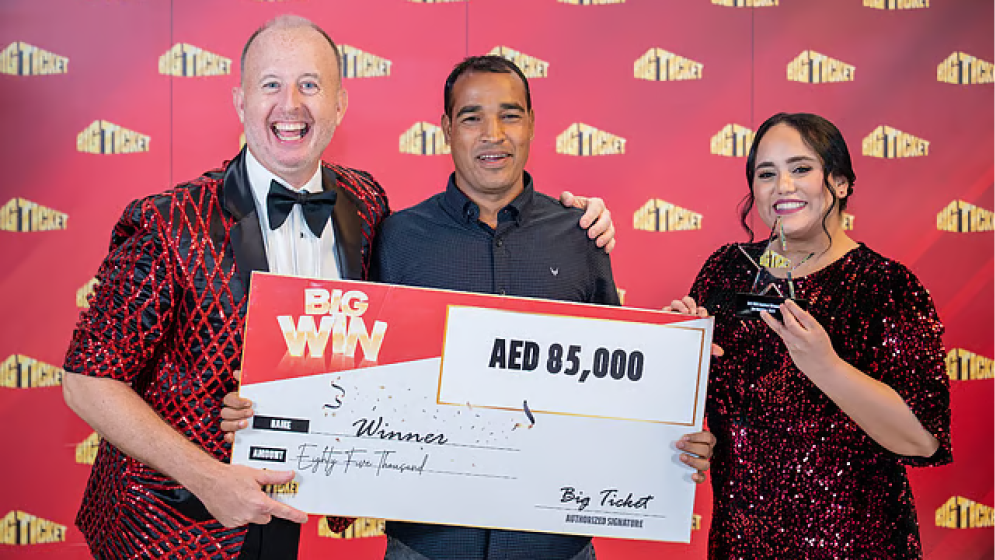 দুবাইয়ে ১৫ বছর পর ভাগ্য খুলল বাংলাদেশি শ্রমিকের