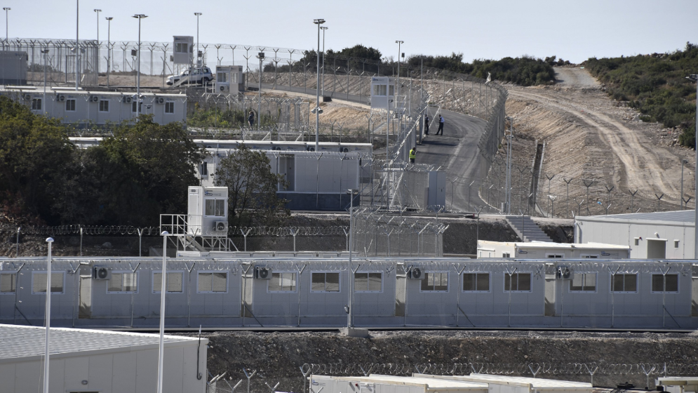 গ্রিসে অভিবাসী আটককেন্দ্রে অপরাধ করলেই দ্রুত বহিষ্কার