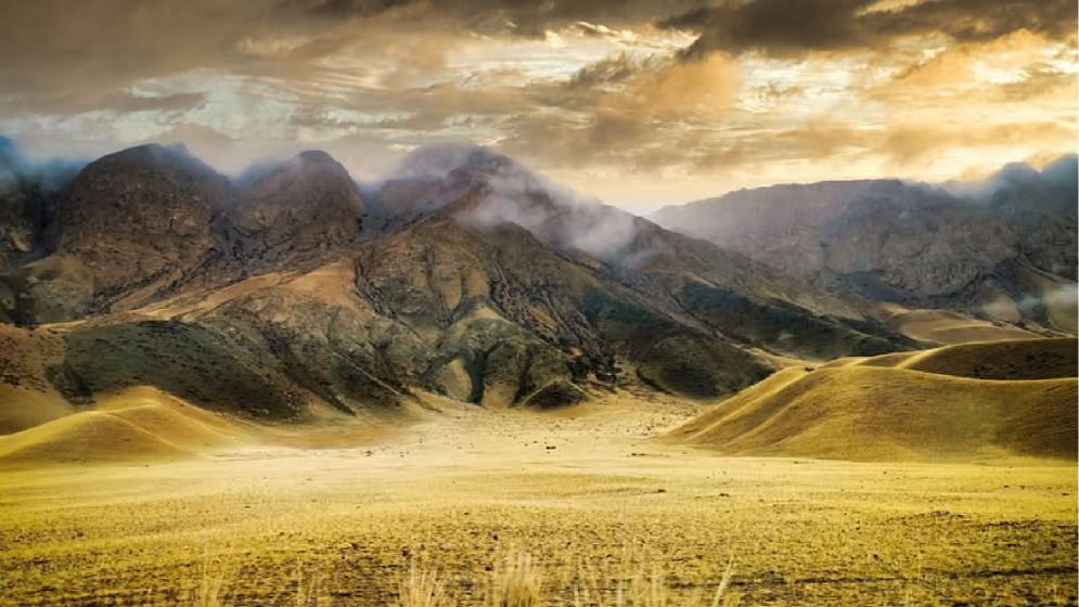 পামির মালভূমি: বিশ্বের ছাদে ভ্রমণের অভিজ্ঞতা