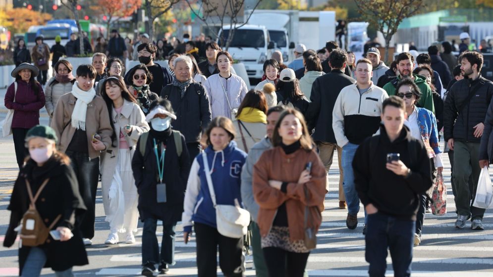 দক্ষিণ কোরিয়ায় বিদেশির সংখ্যা ২৮ লাখ ছাড়াল