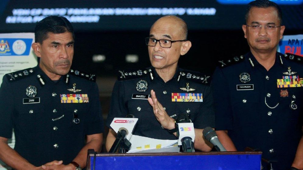 মালয়েশিয়ায় অভিযানে ১০৫ বিদেশি ও পাচারকারী আটক