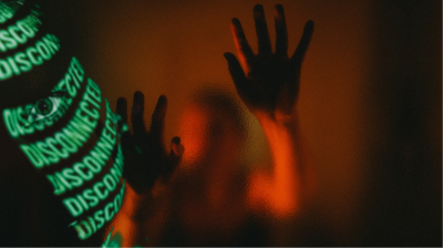 সাইবার ফাঁদে পড়ে দুর্বিষহ প্রবাসগামী নারীর জীবন