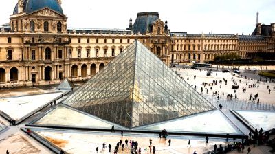 ফ্রান্সের ল্যুভর জাদুঘরে টিকিটের মূল্য বাড়ছে ৪৫%