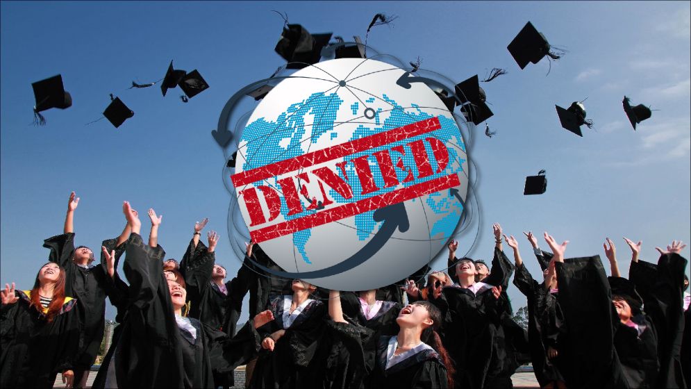 ক্রমেই বন্ধ হচ্ছে বিদেশে উচ্চশিক্ষার সুযোগ