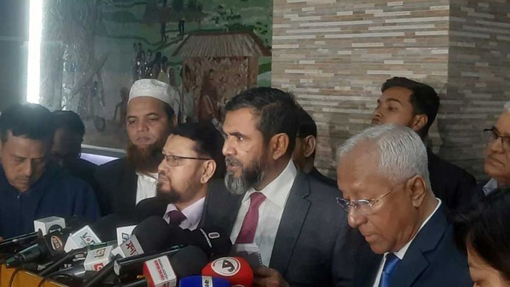 প্রবাসীদের পোস্টাল ব্যালট নিয়ে ইসির গুরুত্বপূর্ণ বৈঠক