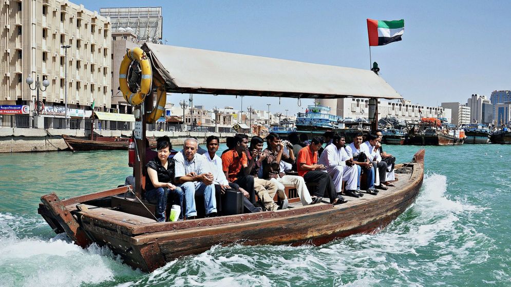 আজমানের ঐতিহ্যবাহী আবরা এখনো জনপ্রিয়