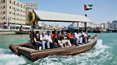 আজমানের ঐতিহ্যবাহী আবরা এখনো জনপ্রিয়