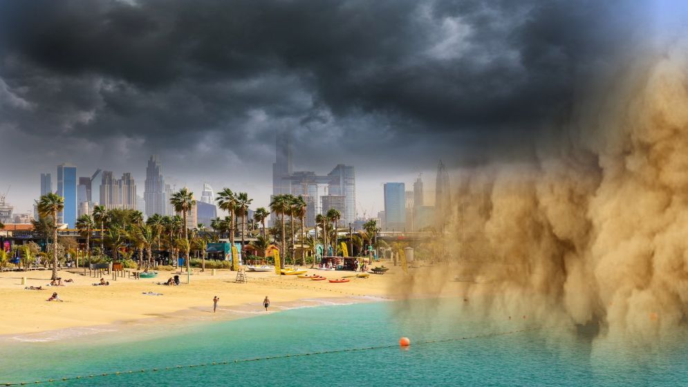 আমিরাতে কুয়াশা ও ধূলিঝড়ের পূর্বাভাস, হতে পারে বৃষ্টিও