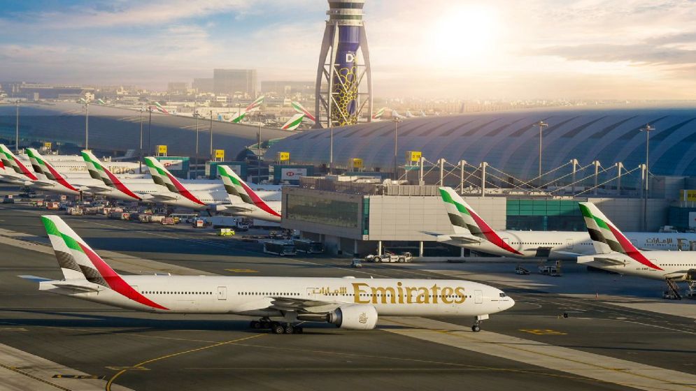 আমিরাতে সীমিত পরিসরে ফ্লাইট চলাচল শুরু