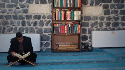 রমজানে সৌদির দুই মসজিদে ১০ লাখ কোরআন শরিফ বিতরণ