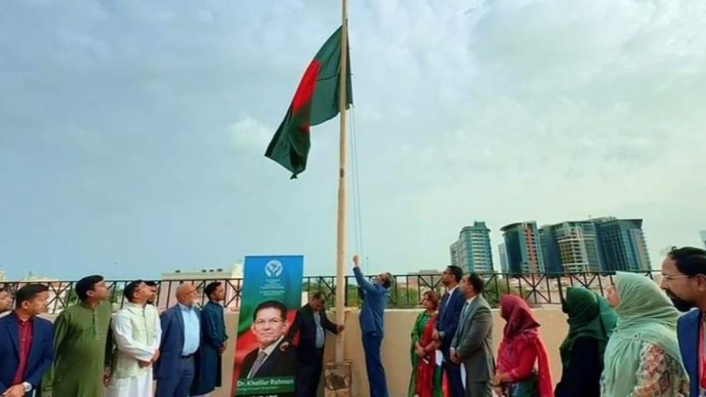 সীমিত পরিসরে আমিরাতের আবুধাবিতে স্বাধীনতা দিবস উদযাপন