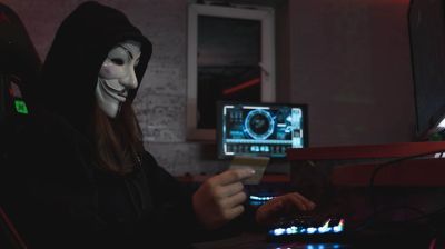 আমিরাতে রিমোট কন্ট্রোল স্ক্যাম, সতর্ক করল পুলিশ