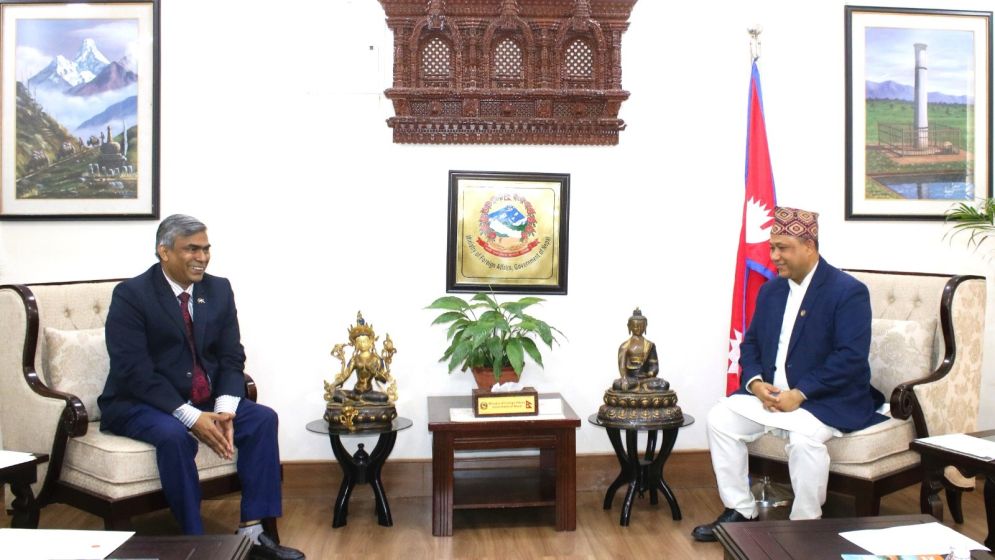 নেপালের পররাষ্ট্রমন্ত্রীর সাথে বাংলাদেশের রাষ্ট্রদূতের সৌজন্য সাক্ষাৎ